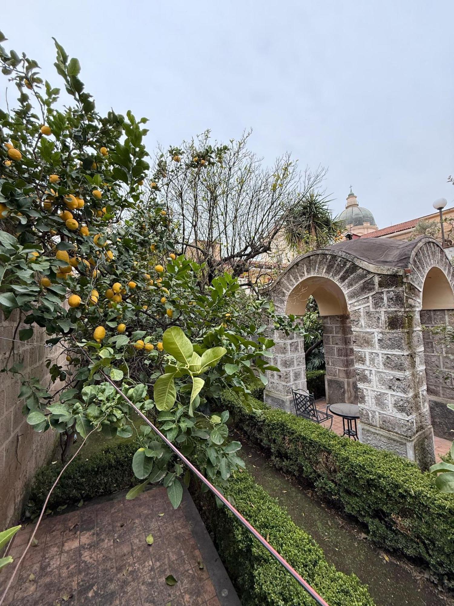 Ferienwohnung La Lanciolla Maddaloni Exterior foto